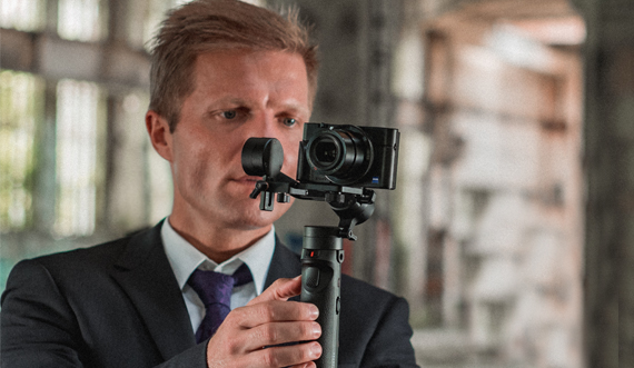 Gimbal suitable for all models of DSLR mirrorless cameras -Crane 3lab